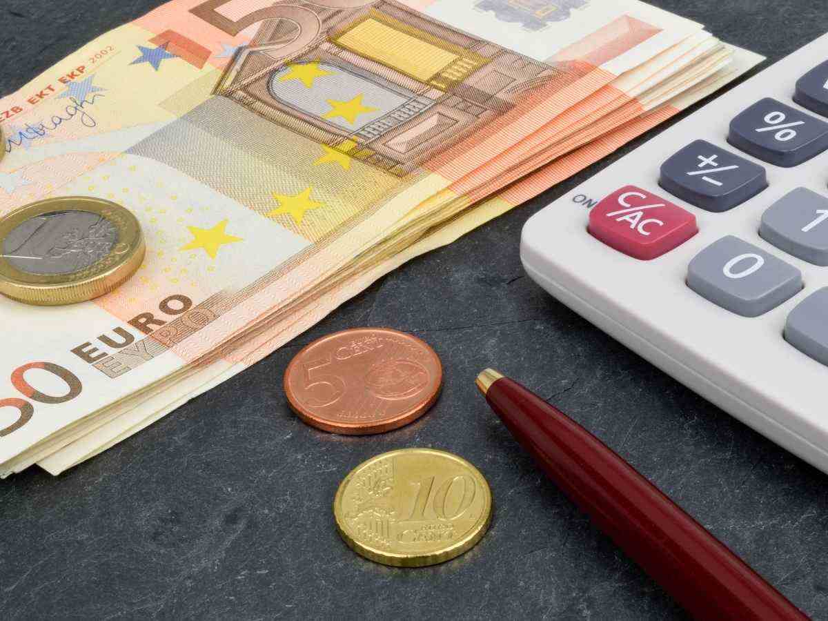 Banconote euro calcolatrice monete