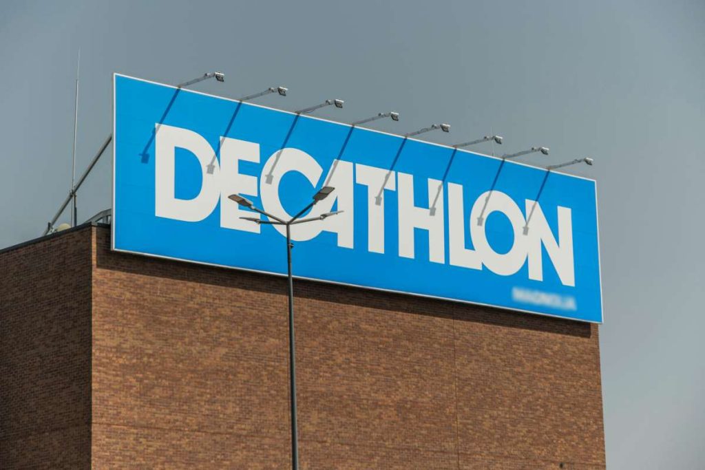 Insegna Decathlon