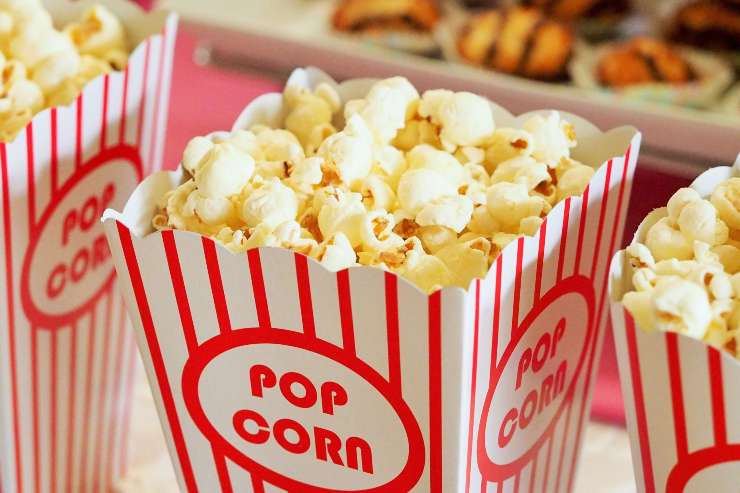 Confezioni di popcorn de cinema