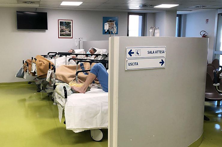 reparto pronto soccorso Torino con barelle