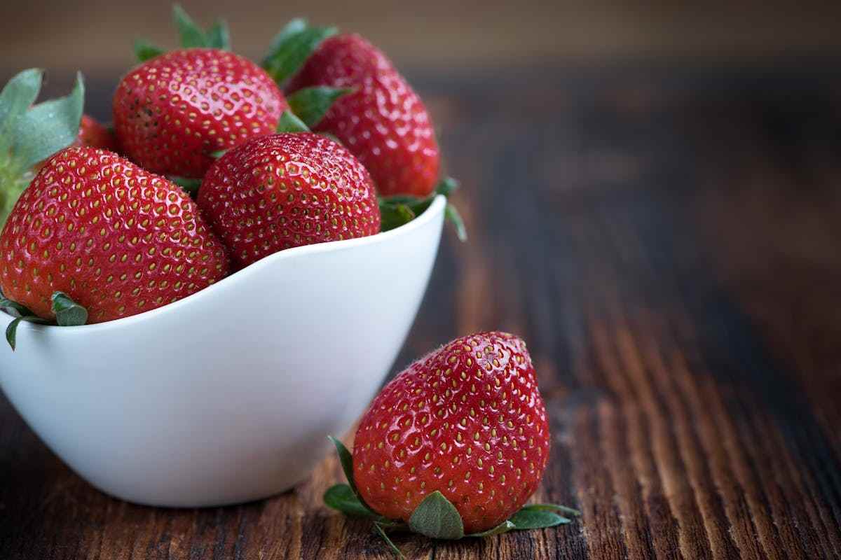 fragole in ciotola