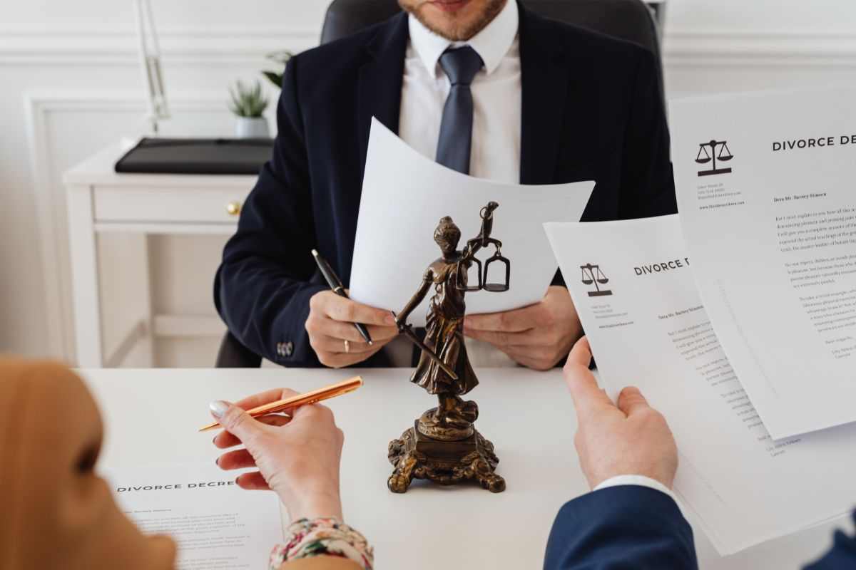 coppia firma divorzio