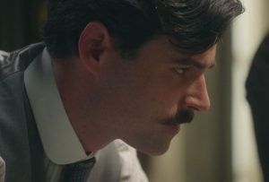 manuel in una scena de la promessa