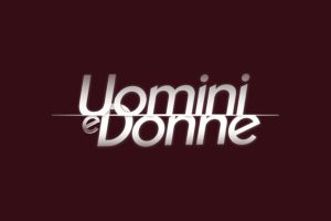 logo di uomini e donne