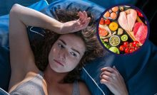 Donna nel letto sveglia e cibo