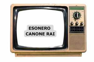 televisore, scritta esonero canone rai