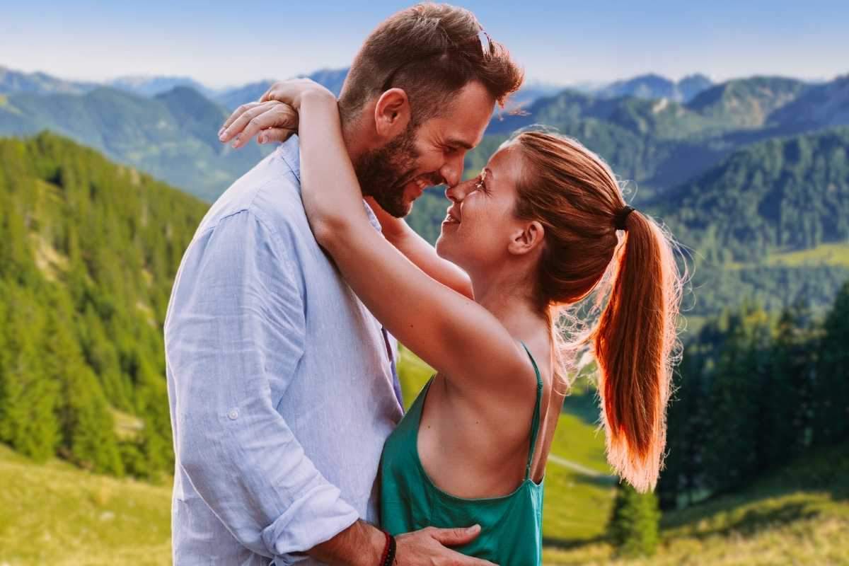 Uomo e donna innamorati