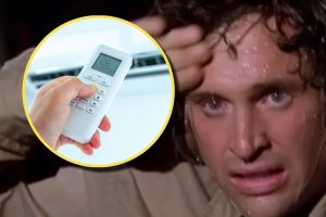 Una scena del film L'aereo più pazzo del mondo, con l'attore sudatissimo, e in evidenza un telecomando che accende un climatizzatore