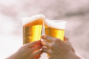 due bicchieri di birra